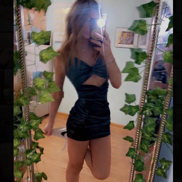 Profile Picture of Abby Czyzewski (@abbybalooga) on Poshmark