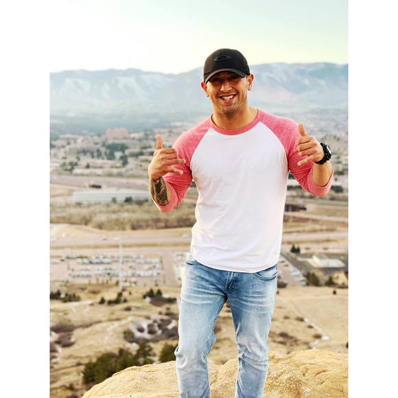 Profile Picture of Aaroncus Wendland (@wendland91) on Poshmark