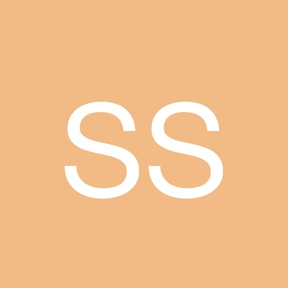Profile Picture of Sadie Strakowski (@sstrakowski) on Poshmark