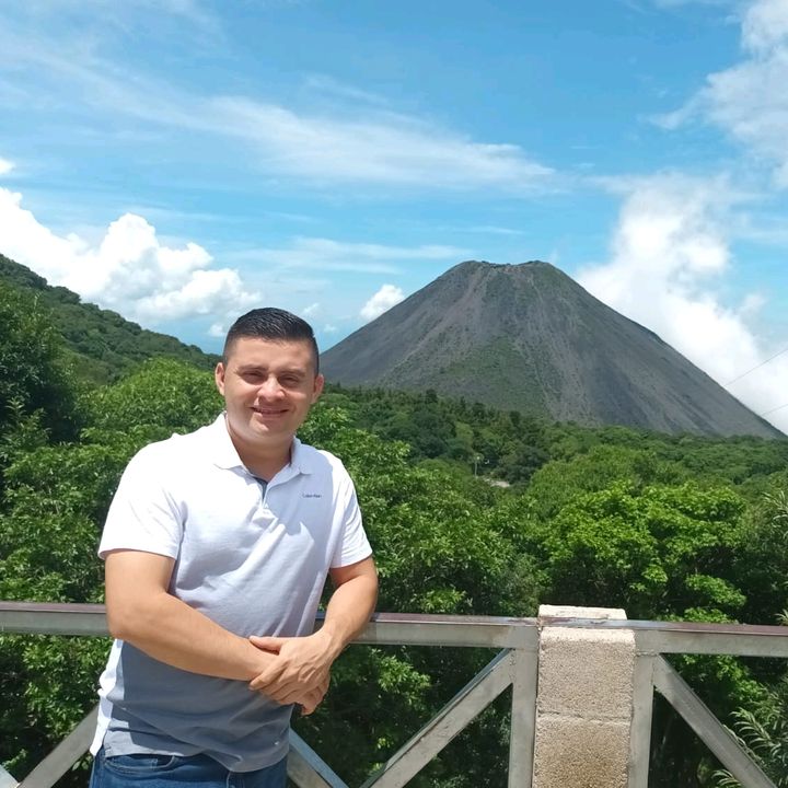 Profile Picture of Ernesto Siciliano (@ernestosiciliano3) on Tiktok