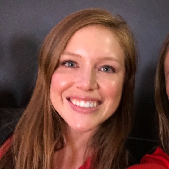 Profile Picture of Carly Haynes (@carlyfries1234) on Poshmark