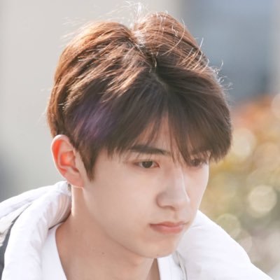 Profile Picture of PINNED (@hfhfhfh1233) on Twitter