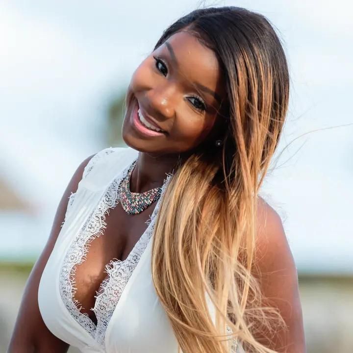 Profile Picture of Amelia Wells (@wilburrobinn) on Tiktok