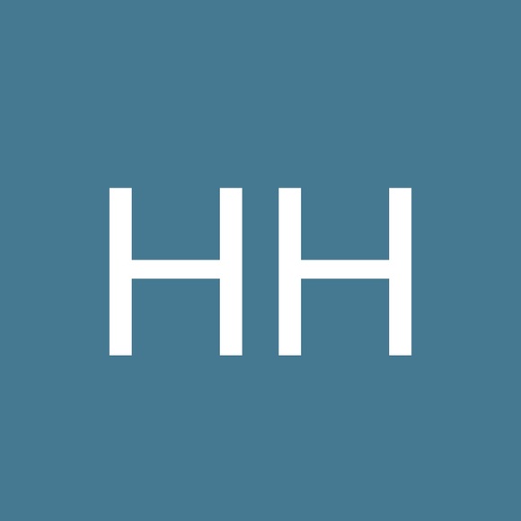 Profile Picture of Helmesatakay Helmesatakay (@helmesatakay) on Poshmark