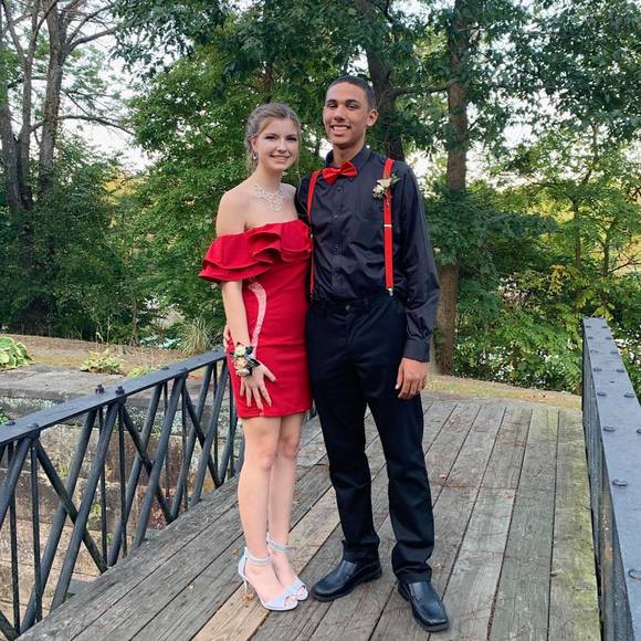 Profile Picture of Alivia Cramblett (@livcramblett) on Poshmark