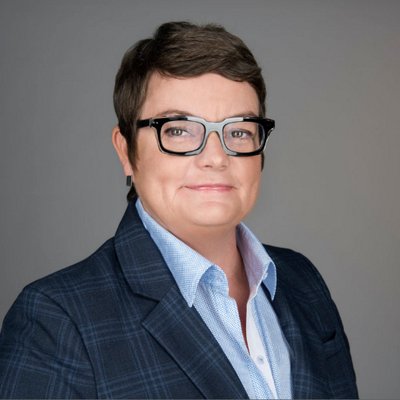 Profile Picture of Kris Perry (@kmpperry) on Twitter