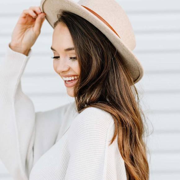 Profile Picture of Jordyn Cox (@jordyncox322) on Poshmark