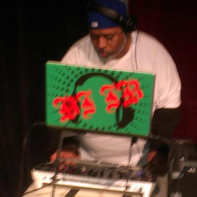 Profile Picture of RUSSELL LEAKE (@DJJBC1P) on Twitter