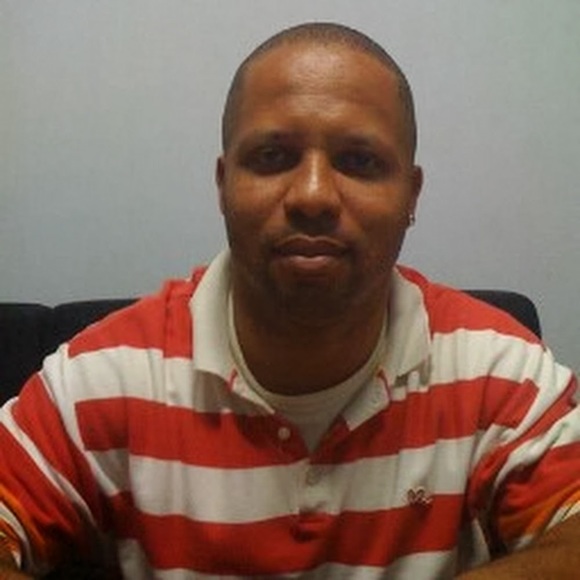 Profile Picture of Jerome Booker (@jeromebooker47) on Poshmark