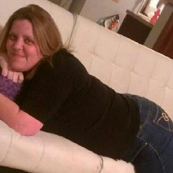 Profile Picture of Sherry Mccaster (@smccaster76) on Poshmark