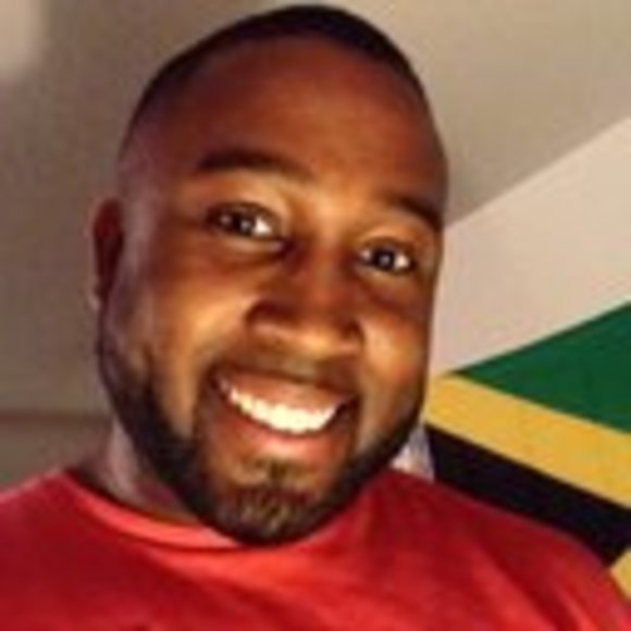 Profile Picture of Dustin Mason (@dustin5mason) on Poshmark