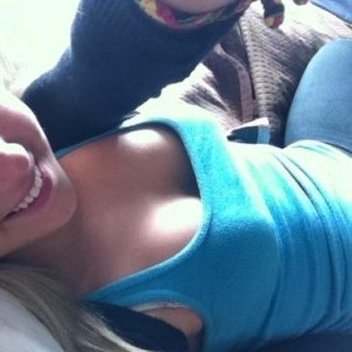 Profile Picture of Ruby Howard (@Jansen118) on Twitter