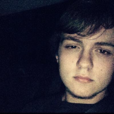 Profile Picture of Jesse (@jesselewallen13) on Twitter