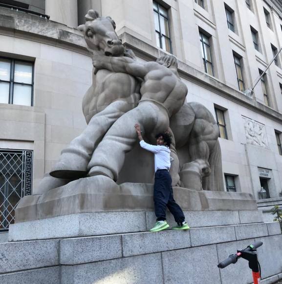 Profile Picture of Damien Gonzalez (@damien0415) on Poshmark