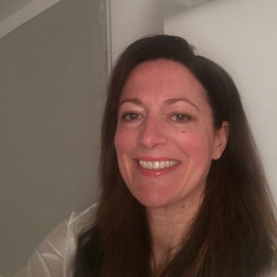 Profile Picture of Julia Macquisten (@LucasFieldMedia) on Twitter