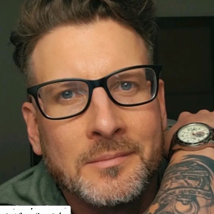 Profile Picture of Andrew Flanagan (@andrewsgallery) on Tiktok