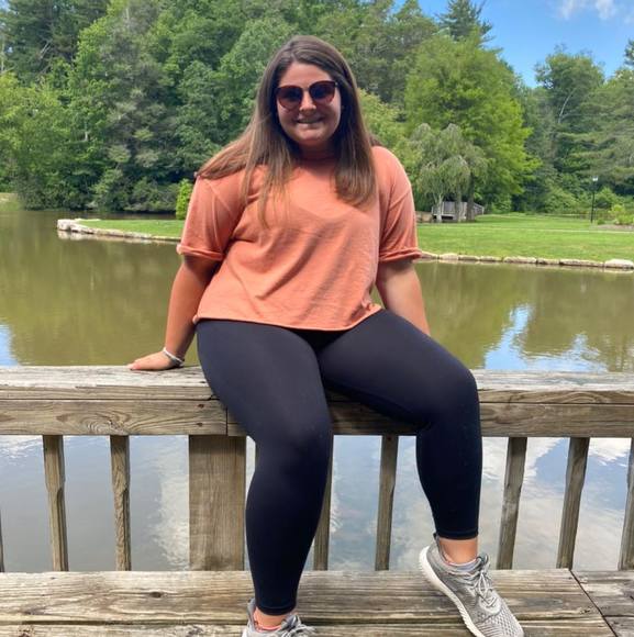 Profile Picture of Bianca George (@biancageorge) on Poshmark