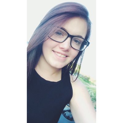 Profile Picture of Lindsey Roach (@lindsey_lasha) on Twitter