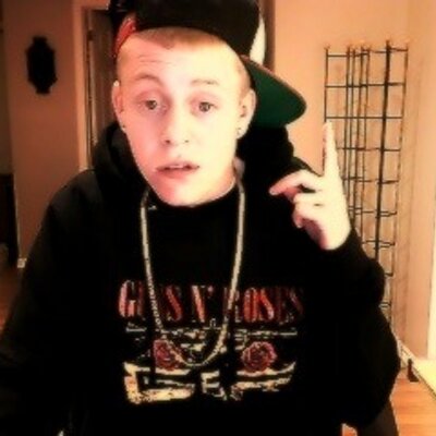Profile Picture of Justin Breault (@Jayebro) on Twitter