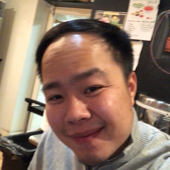 Profile Picture of Sitthichok Sitthimontol (@sitthichoks) on Poshmark