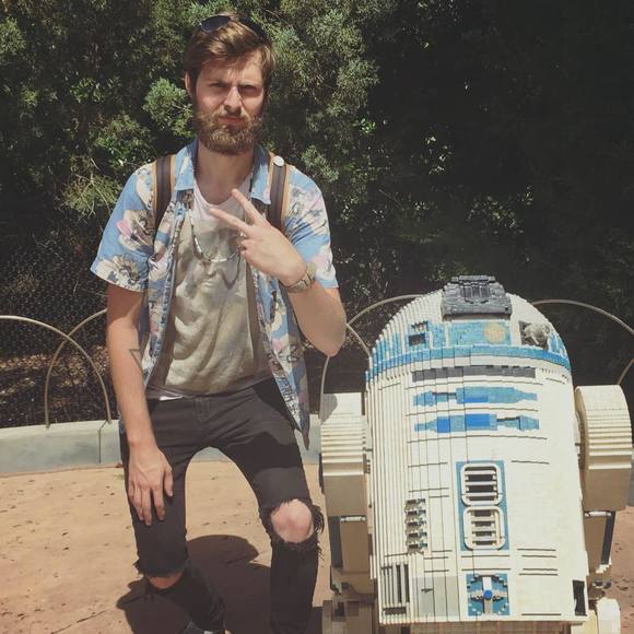 Profile Picture of Travis Collier (@travis_collier) on Poshmark