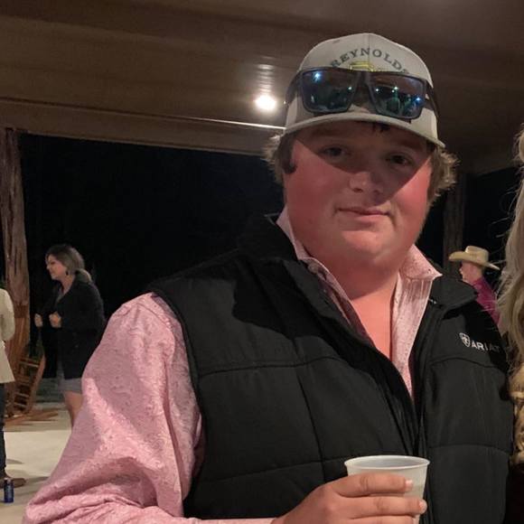 Kyle Leggett - Poshmark Profile Picture of Kyle Leggett (@kyleleggett) on Poshmark