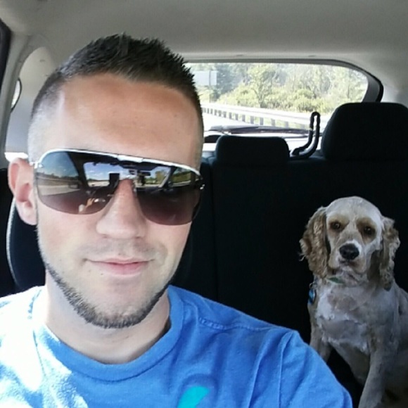 Profile Picture of Jerry Hockman (@jhockman1990) on Poshmark