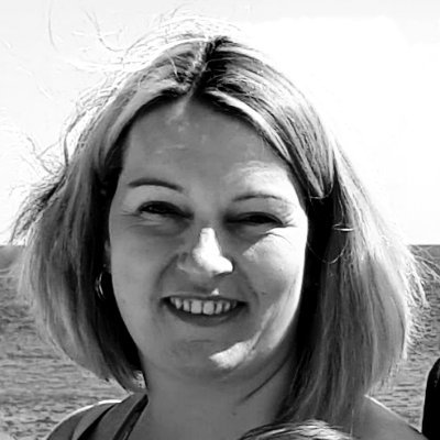 Profile Picture of Jo Knott (@joknott77) on Twitter