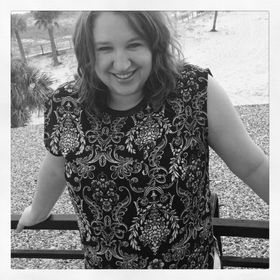 Profile Picture of eat pray {read} love (@eatprayreadlove) on Pinterest