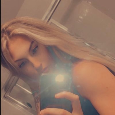 Profile Picture of Julia (@j_ford03) on Twitter