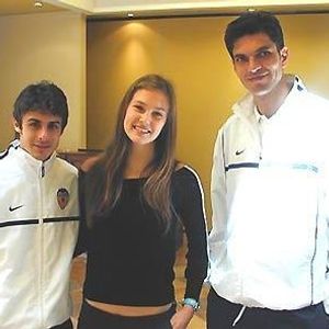 Profile Picture of Chloe Schwartz (@chloe_is_hott69) on Myspace