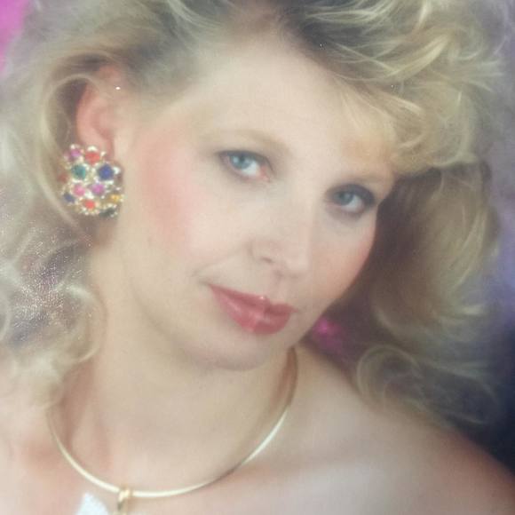 Profile Picture of Glendene Douglass (@meandene) on Poshmark