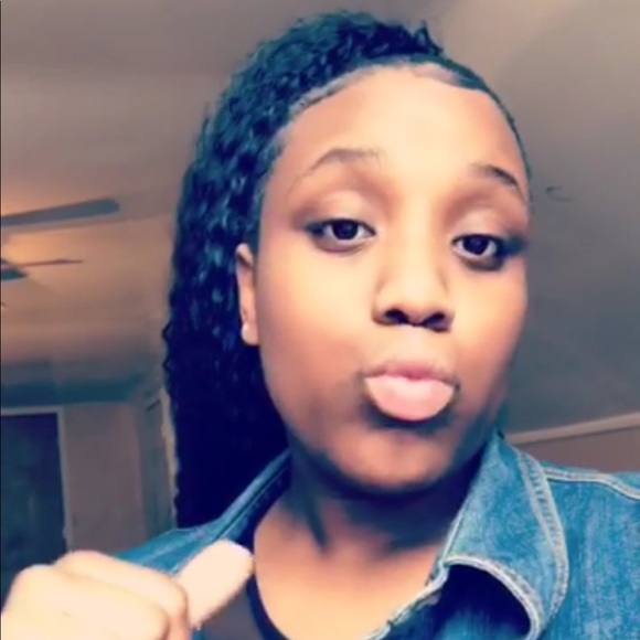 Profile Picture of Brianna Malcolm (@brimalcolm) on Poshmark