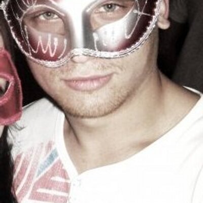 Profile Picture of Joshua Crittenden (@JoshBkrazy89) on Twitter