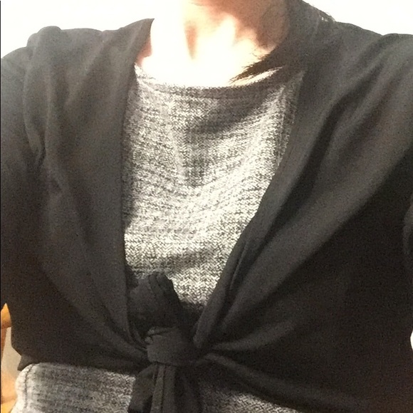 Profile Picture of Jeanie Ling (@jdling) on Poshmark