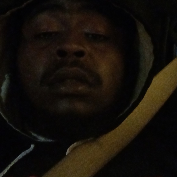 Profile Picture of Jamarr Simpson (@jamarr_simpson) on Poshmark