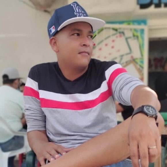 Profile Picture of Jesus mario Paez castañeda (@jesusmario612) on Poshmark