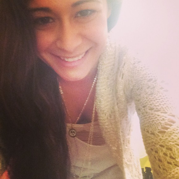 Profile Picture of Jessica Jojola (@jessij003) on Poshmark