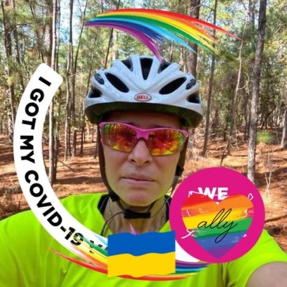 Profile Picture of Sarah Carlsson (@sarah_carlsson) on Poshmark