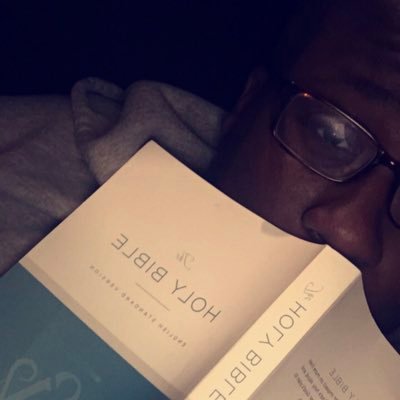 Profile Picture of Antoniò Leer (@ReidMyThoughts) on Twitter