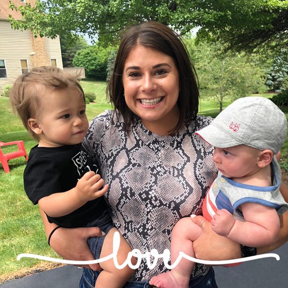 Profile Picture of Danielle Kroll (@djkroll) on Poshmark