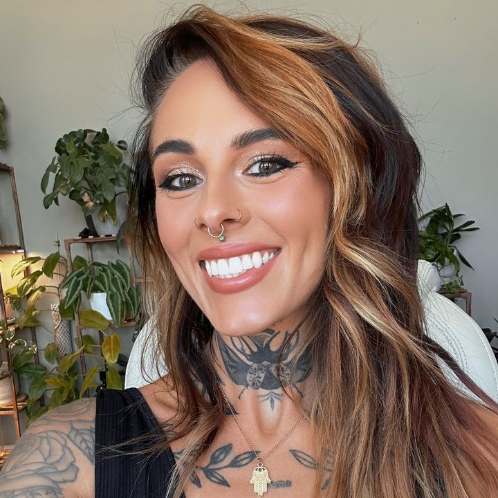 Profile Picture of Kaylee Castleton (@kayleecastleton) on Tiktok