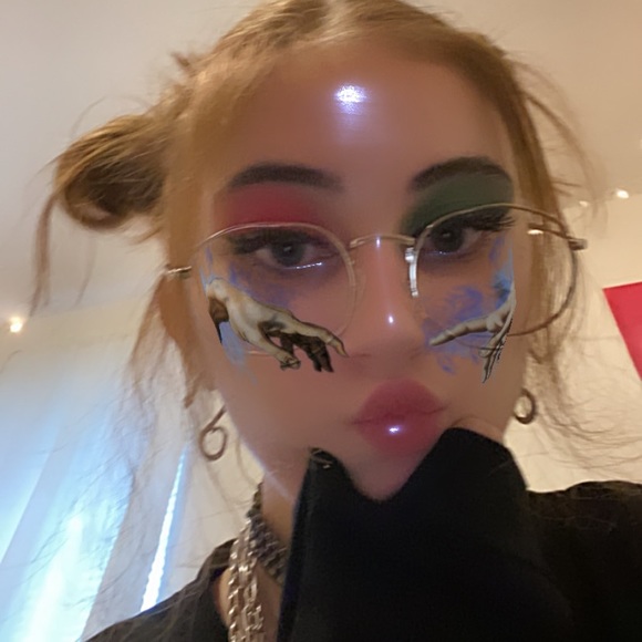 Profile Picture of Ash Wade (@ashwade116) on Poshmark