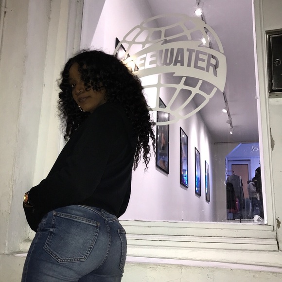 Profile Picture of Dionca Joseph (@dioncad1989) on Poshmark