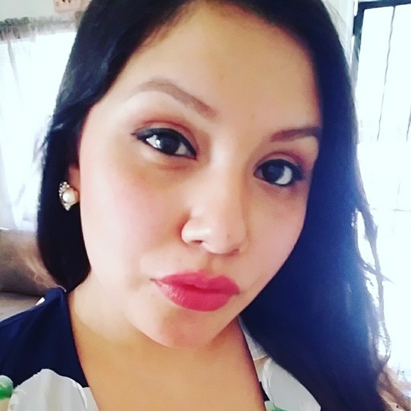 Profile Picture of Katherine Cortez (@kat31091) on Poshmark