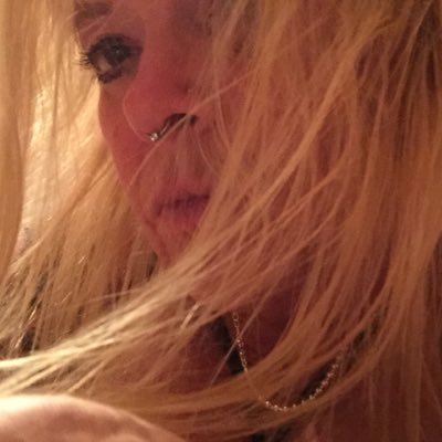 Profile Picture of Betty-Jo Holcombe (@holcombe_betty) on Twitter