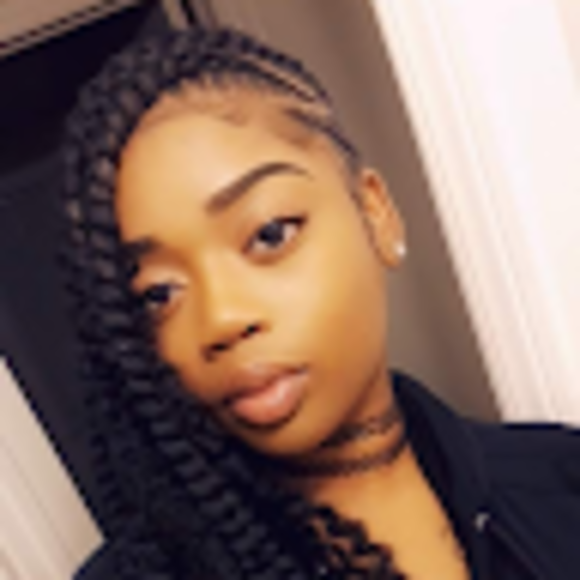 Profile Picture of Maybreezy Detroitmua (@maybreezyd) on Poshmark