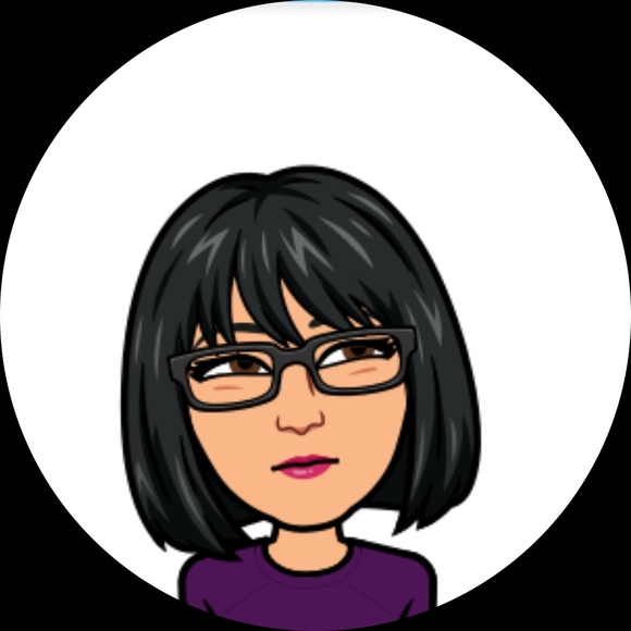 Profile Picture of Nikki Bateman (@nabateman) on Poshmark