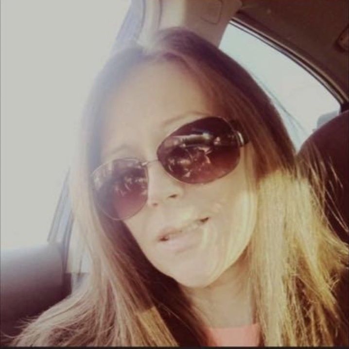 Lorrie. Simpson - Tiktok Profile Picture of Lorrie. Simpson (@lashelle.lori) on Tiktok