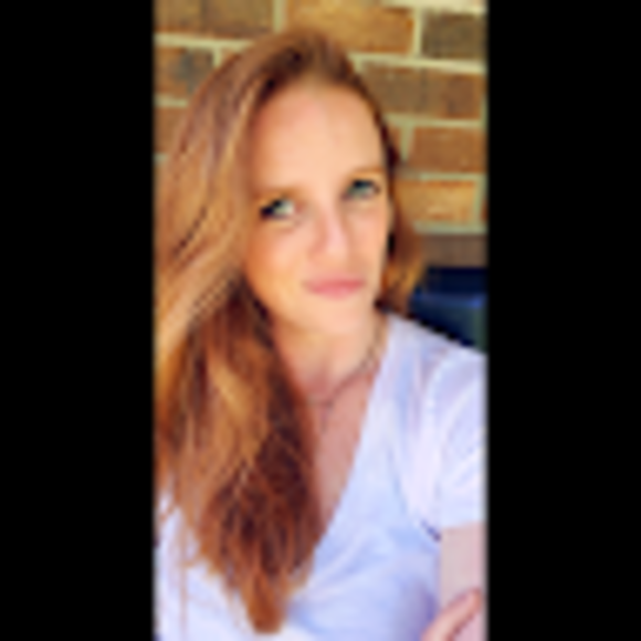 Profile Picture of Melissa Behling (@soullessgingy) on Poshmark